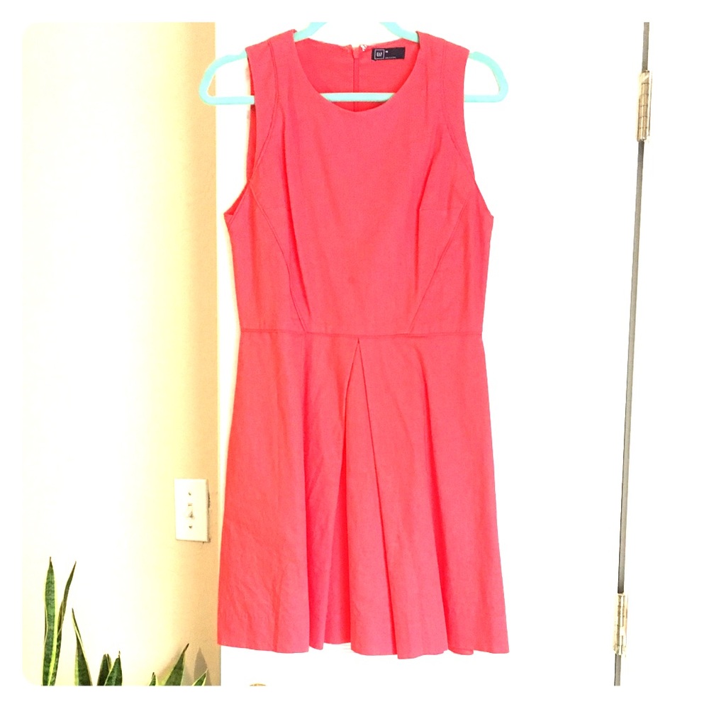 Pink sleeveless Gap dress, size 4